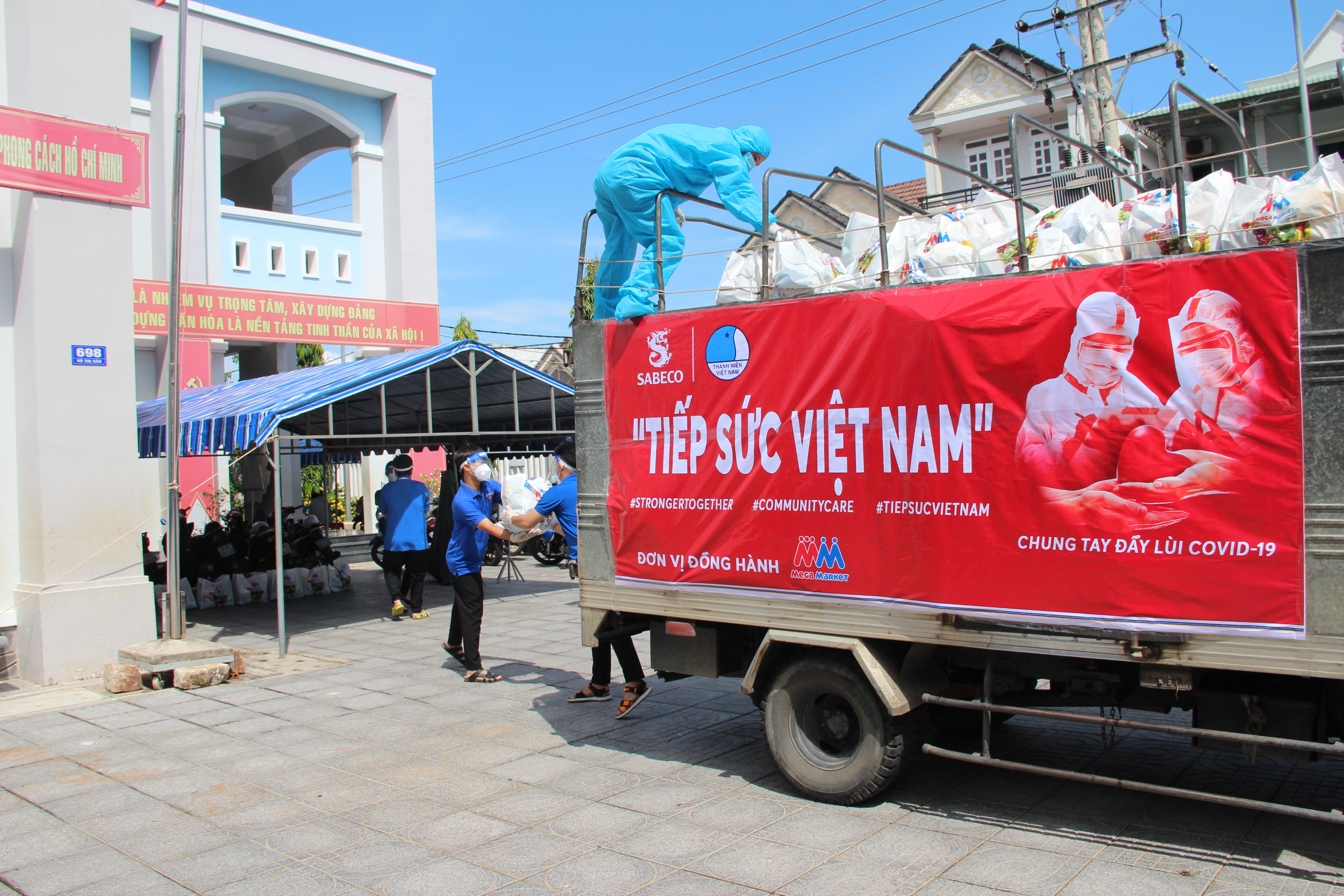 SABECO "TIẾP SỨC VIỆT NAM", CÙNG ĐẨY LÙI COVID-19
