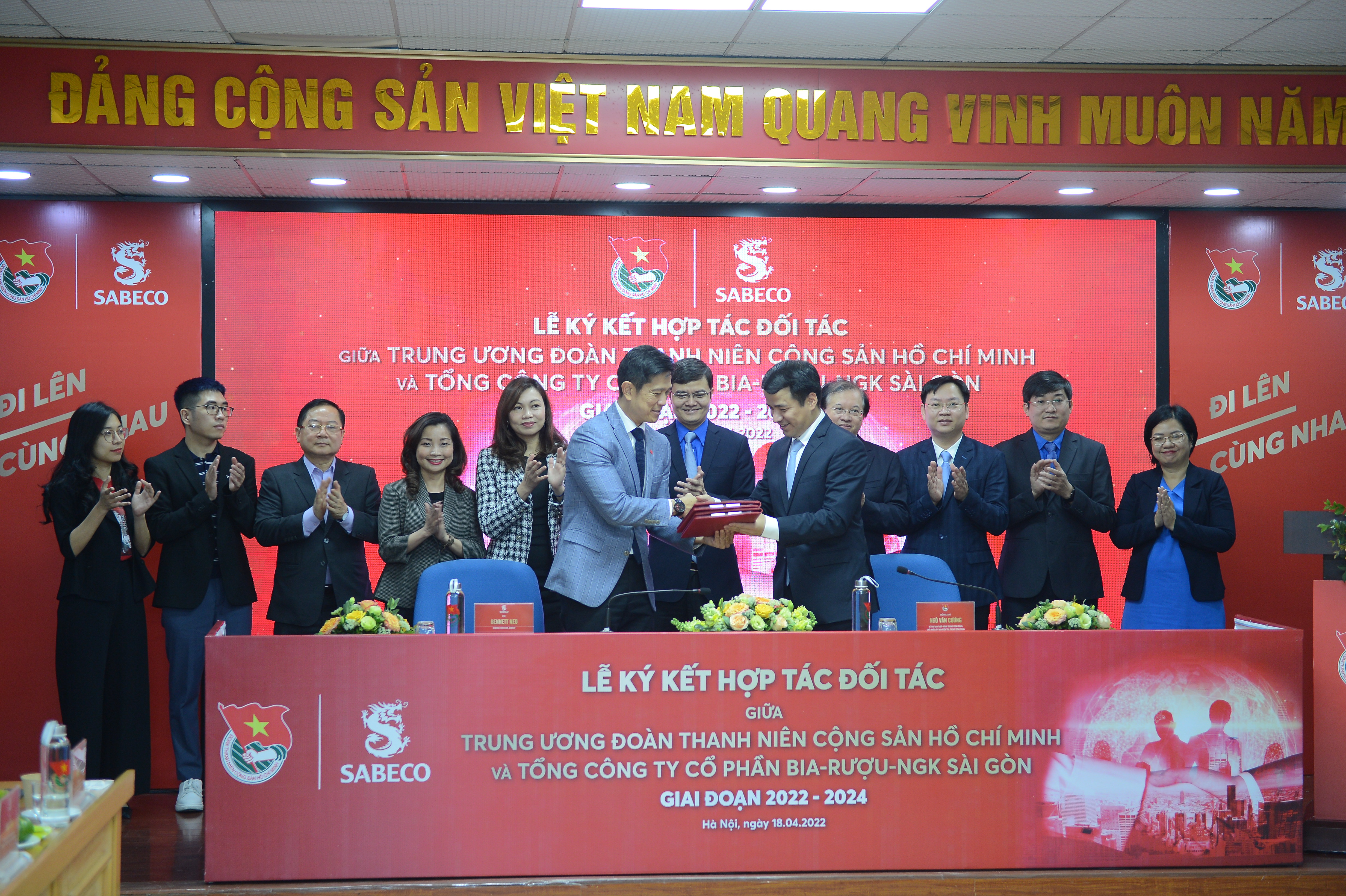 ĐOÀN TNCS HỒ CHÍ MINH VÀ SABECO KÝ KẾT HỢP TÁC ĐỐI TÁC GIAI ĐOẠN 2022-2024